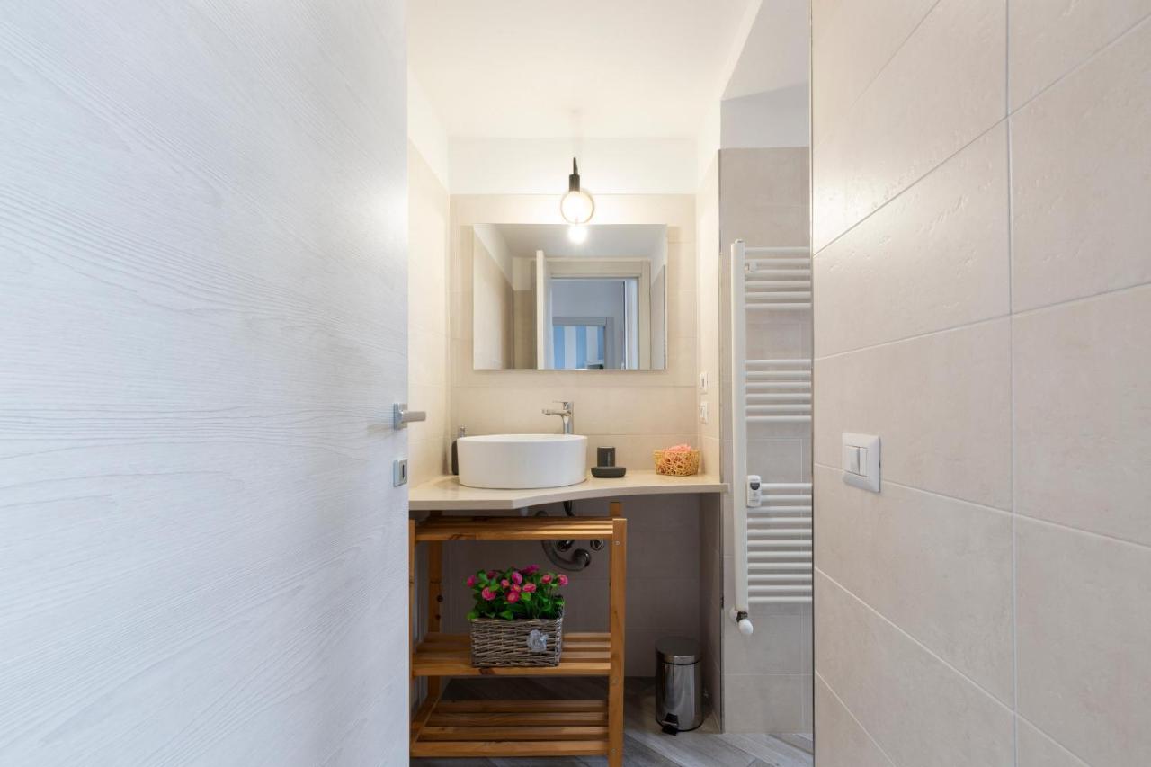 Mezzofanti - Tre Ponti Apartment Milan Luaran gambar